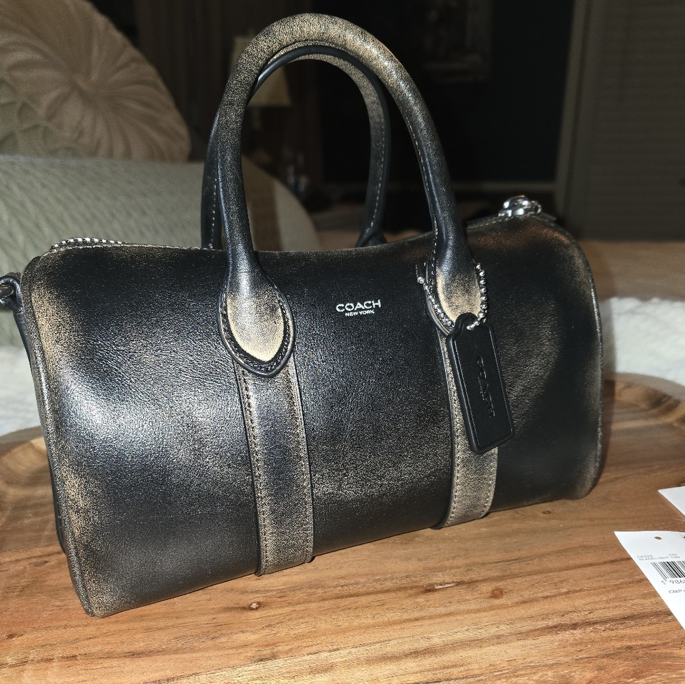 Coach Compass 25 In Loved Leather - Picture 5 of 7